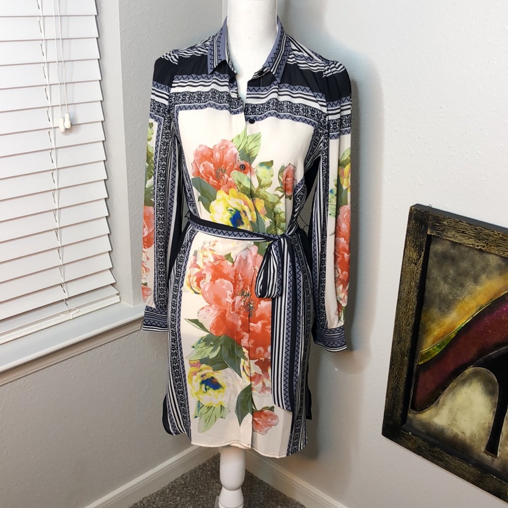 NEW! Floral printed dress